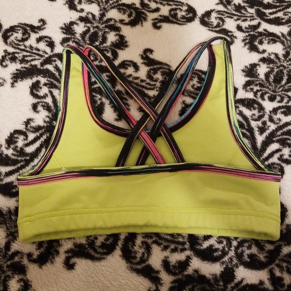 Girls sports bra - Picture 2 of 3